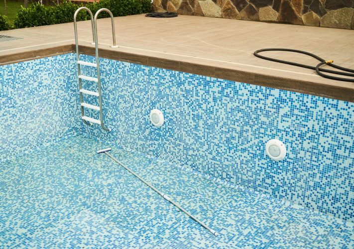 Piscine vide avant une réparation ? Ce n'est plus indispensable !